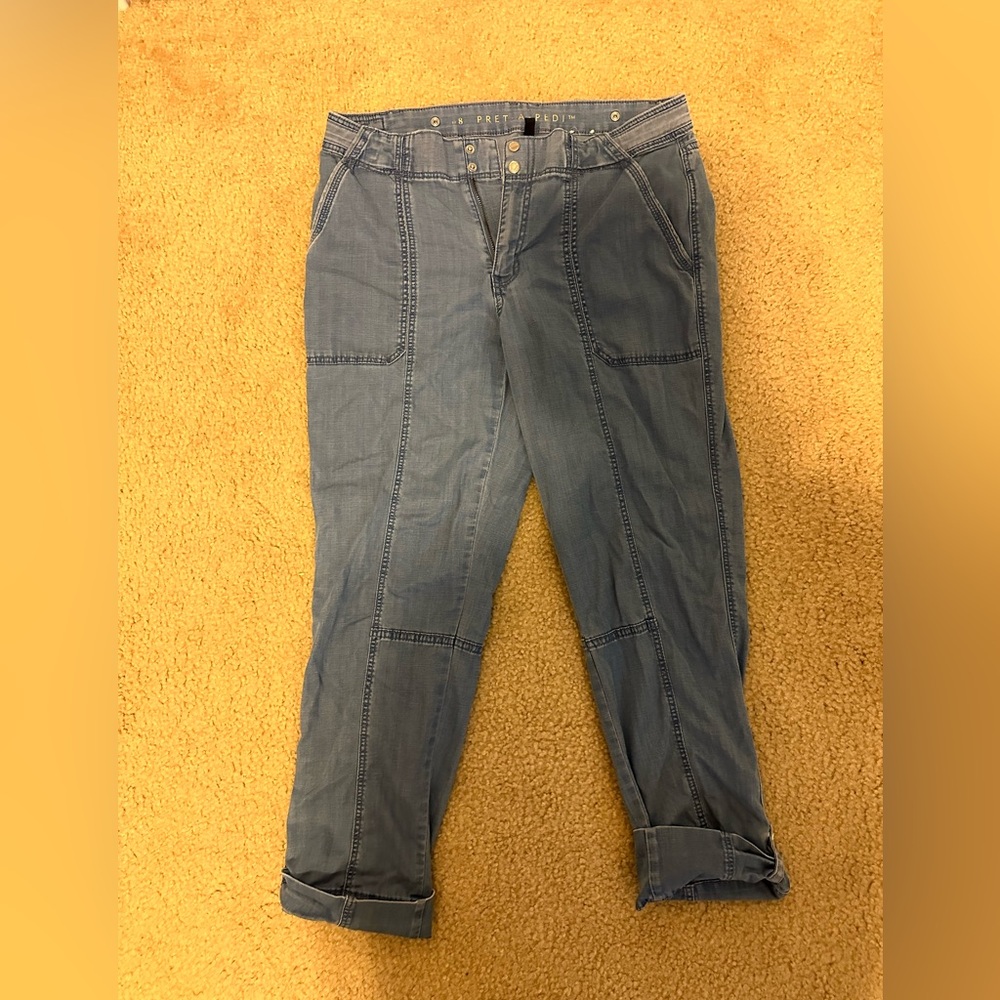 Size 8 White House Black Market denim crop pants